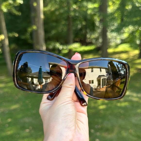 Gucci 2575/S Sunglasses - Picture 1 of 16